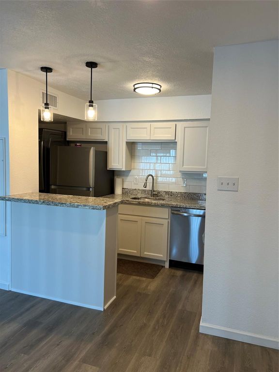 13151 Walden Road 164, Montgomery, TX 77356
