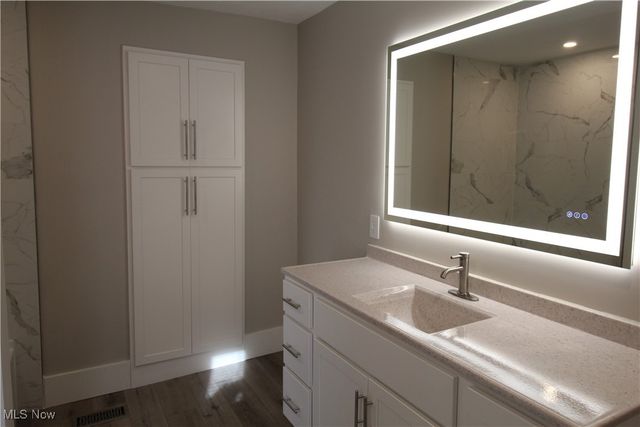 410 W Oak Street, Orrville, OH 44667