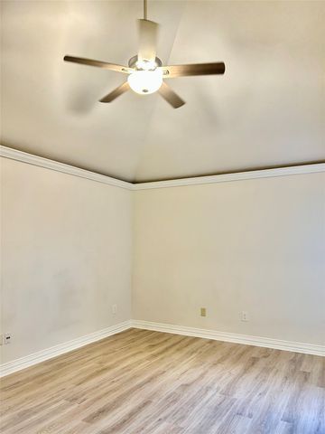 3115 Royal Gable Drive, Dallas, TX 75229