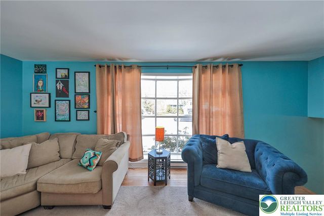 152 Jonathan Drive, Palmer Twp, PA 18045