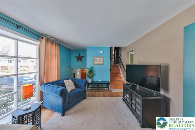 152 Jonathan Drive, Palmer Twp, PA 18045