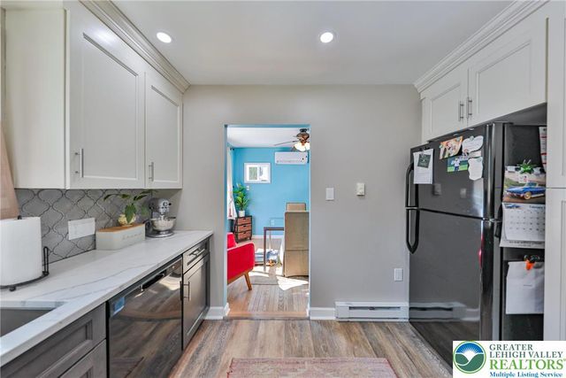 152 Jonathan Drive, Palmer Twp, PA 18045