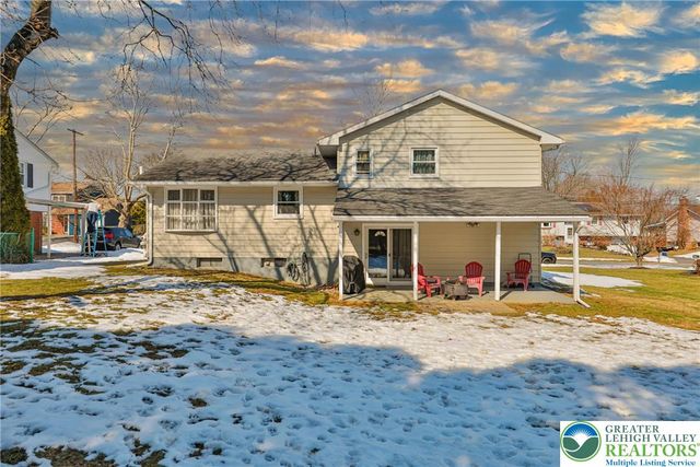 152 Jonathan Drive, Palmer Twp, PA 18045