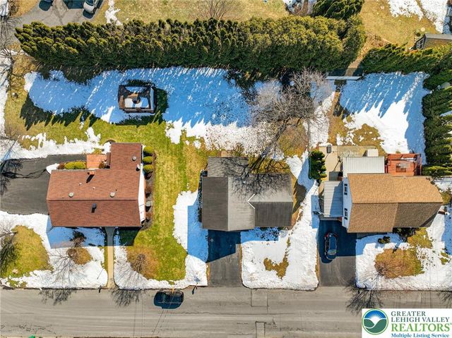 152 Jonathan Drive, Palmer Twp, PA 18045