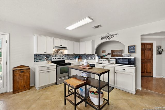 3324 Sherwin Dr., Cibolo, TX 78108