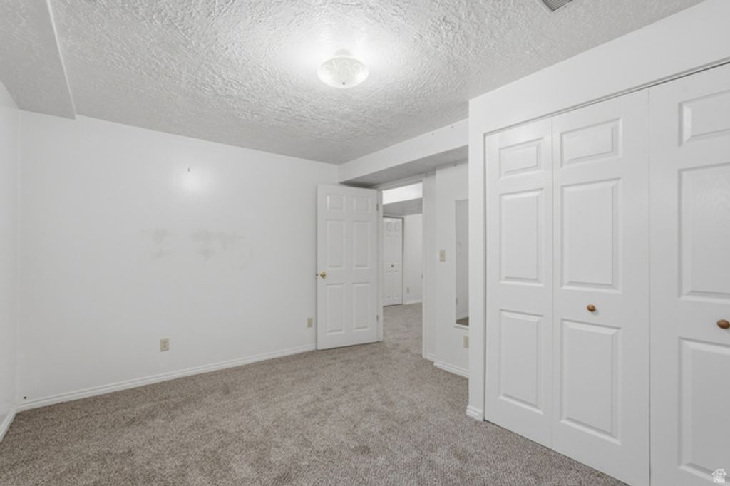 Image 28 of property listing at 2755 N 1700 E, Layton, UT 84040