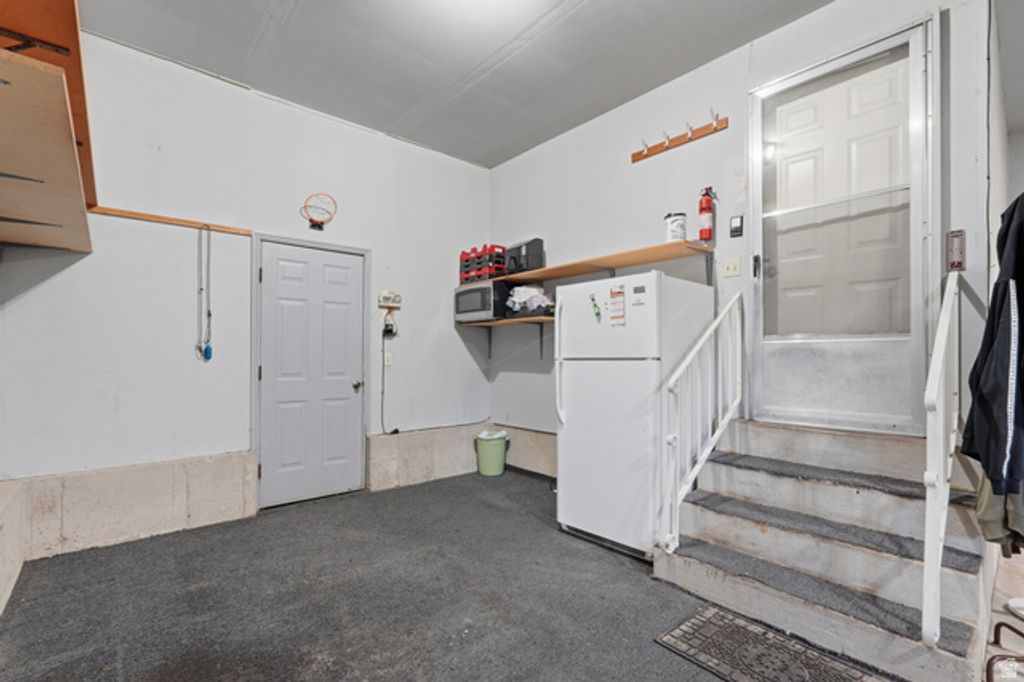 Image 34 of property listing at 2755 N 1700 E, Layton, UT 84040