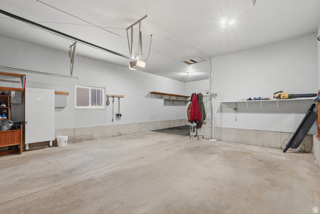 Image 35 of property listing at 2755 N 1700 E, Layton, UT 84040