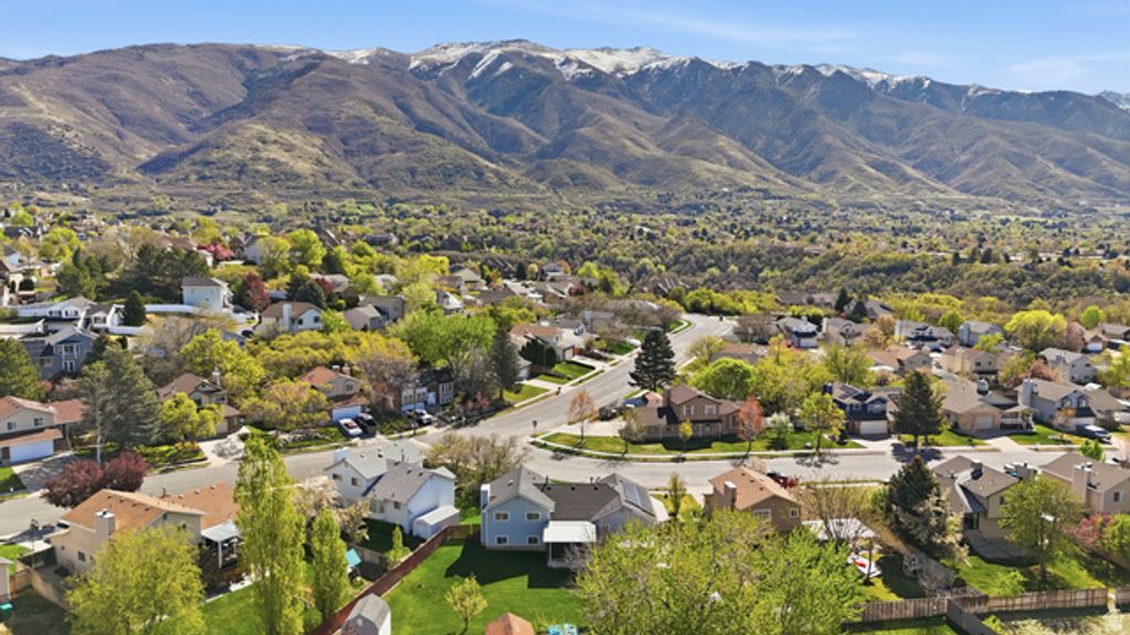Image 52 of property listing at 2755 N 1700 E, Layton, UT 84040
