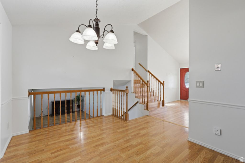 Image 7 of property listing at 2755 N 1700 E, Layton, UT 84040