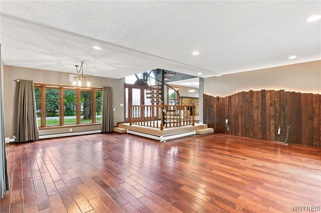 7149 Derby Road, Evans, NY 14047