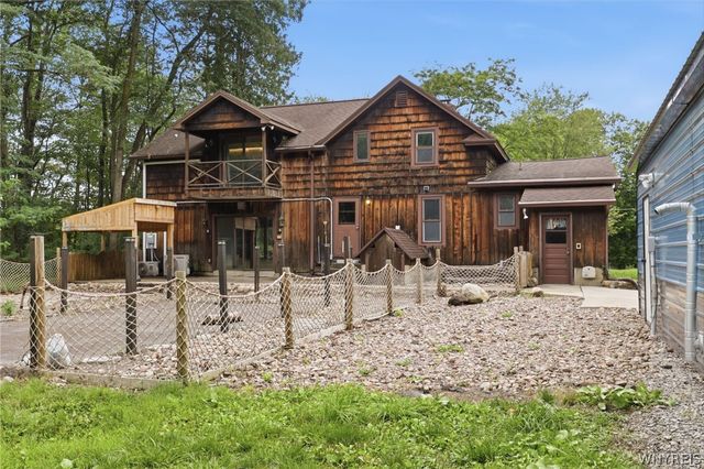 7149 Derby Road, Evans, NY 14047