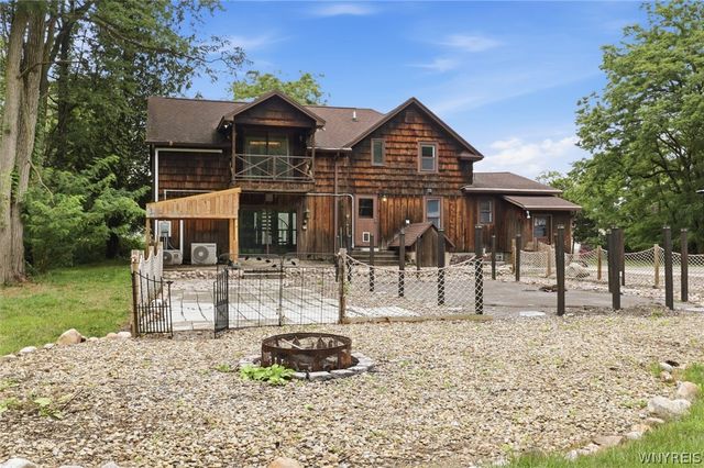 7149 Derby Road, Evans, NY 14047