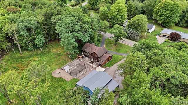 7149 Derby Road, Evans, NY 14047