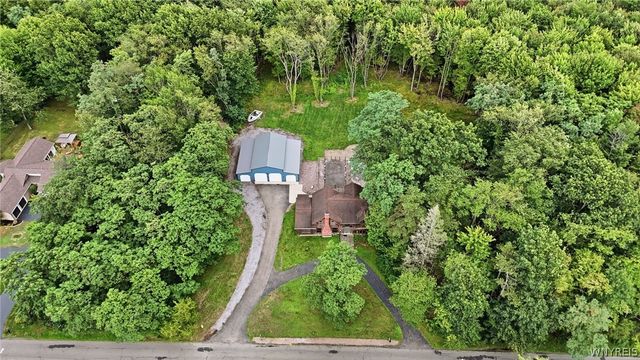 7149 Derby Road, Evans, NY 14047