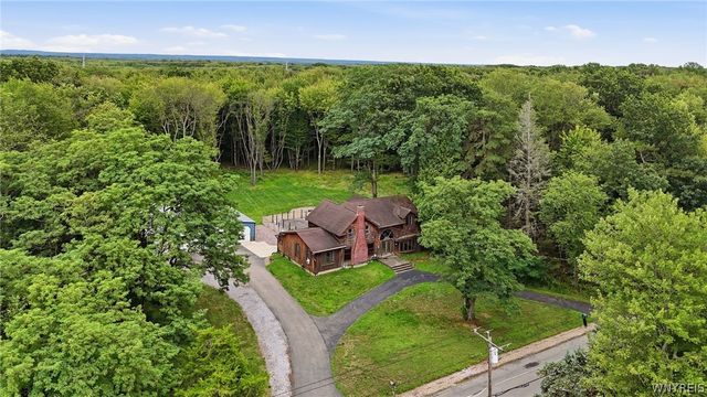 7149 Derby Road, Evans, NY 14047