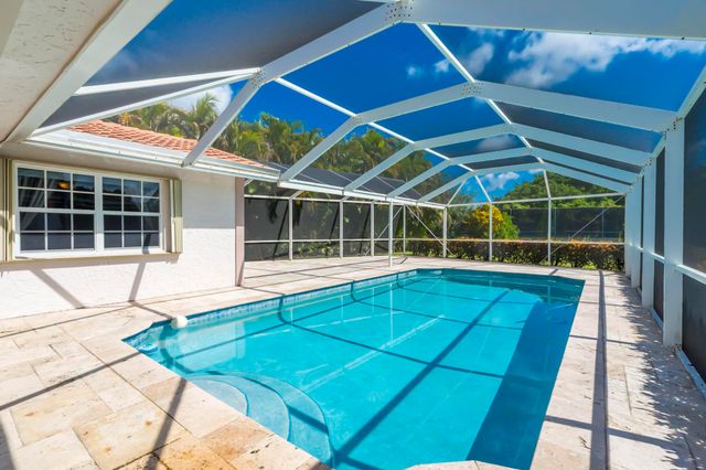 19626 Sea Pines Way, Boca Raton, FL 33498