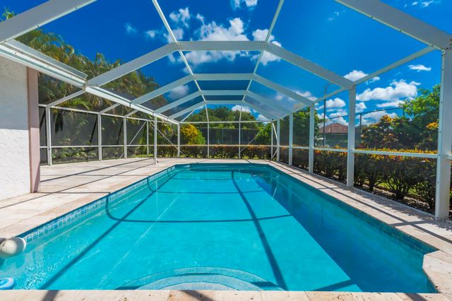 19626 Sea Pines Way, Boca Raton, FL 33498