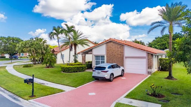 19626 Sea Pines Way, Boca Raton, FL 33498
