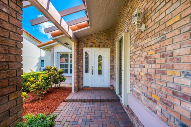 19626 Sea Pines Way, Boca Raton, FL 33498