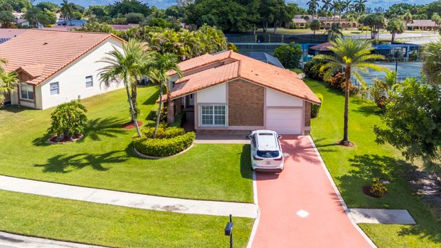 19626 Sea Pines Way, Boca Raton, FL 33498