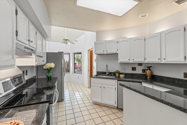 5217 N 1st Avenue, Tucson, AZ 85718