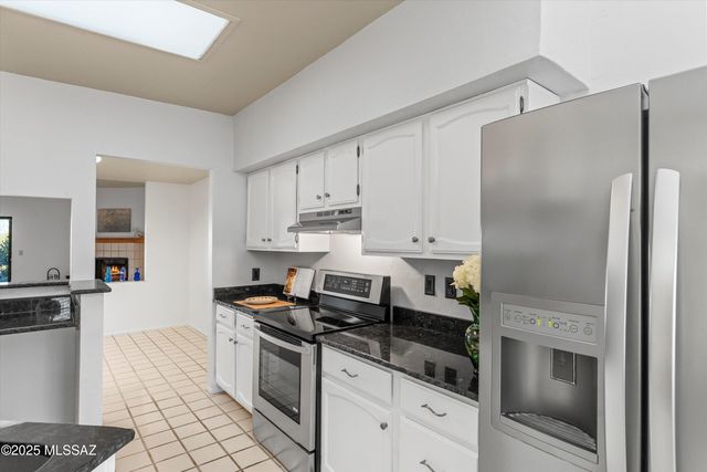 5217 N 1st Avenue, Tucson, AZ 85718