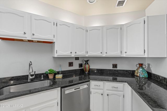 5217 N 1st Avenue, Tucson, AZ 85718