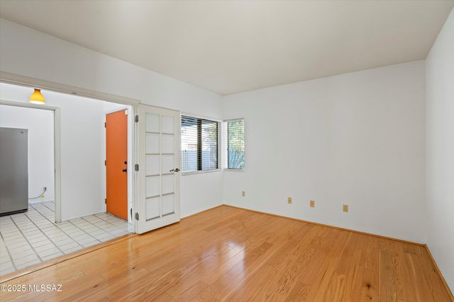 5217 N 1st Avenue, Tucson, AZ 85718