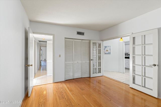 5217 N 1st Avenue, Tucson, AZ 85718