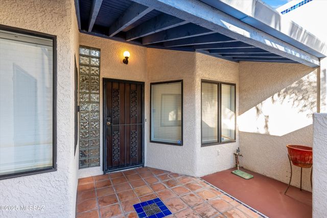5217 N 1st Avenue, Tucson, AZ 85718