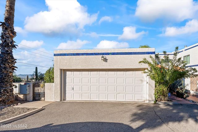 5217 N 1st Avenue, Tucson, AZ 85718