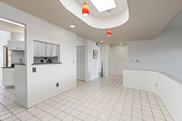 5217 N 1st Avenue, Tucson, AZ 85718