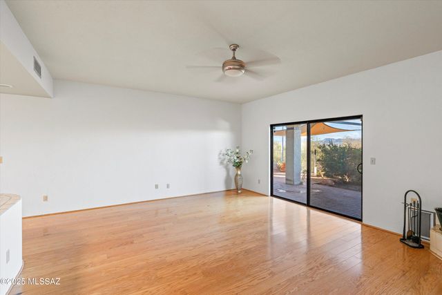 5217 N 1st Avenue, Tucson, AZ 85718