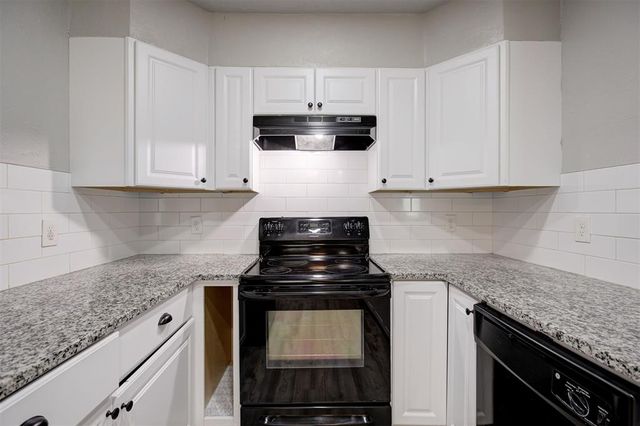 3815 Belhaven Circle 3817, Norman, OK 73072