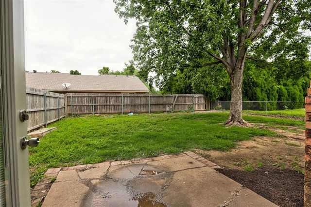 3815 Belhaven Circle 3817, Norman, OK 73072