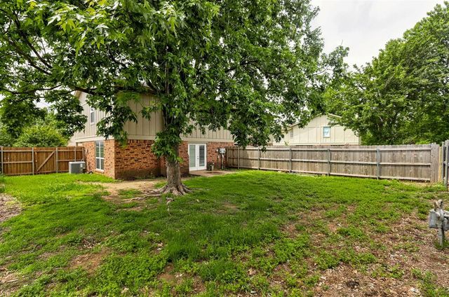 3815 Belhaven Circle 3817, Norman, OK 73072