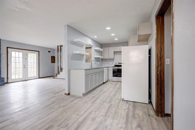 3815 Belhaven Circle 3817, Norman, OK 73072