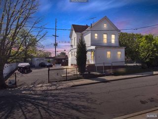 17 Peach Street, Passaic, NJ 07055
