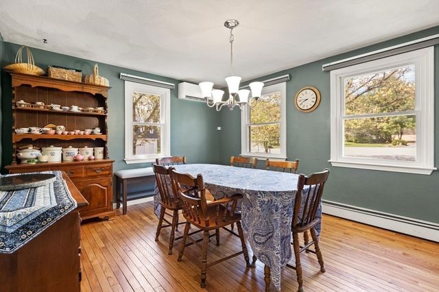8 Matthew Lane, Chelmsford, MA 01824