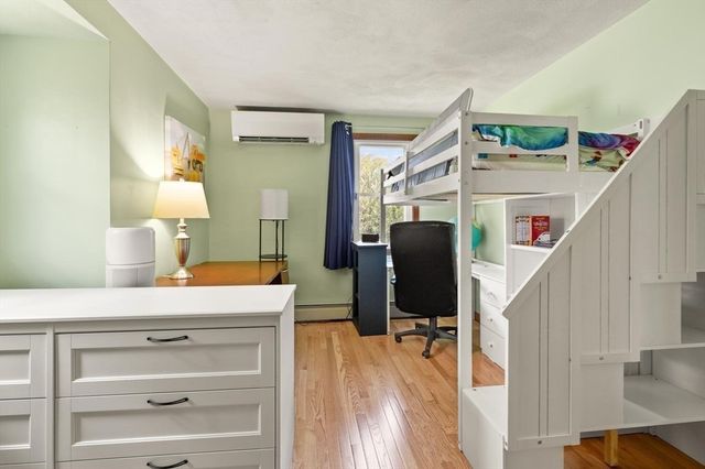8 Matthew Lane, Chelmsford, MA 01824