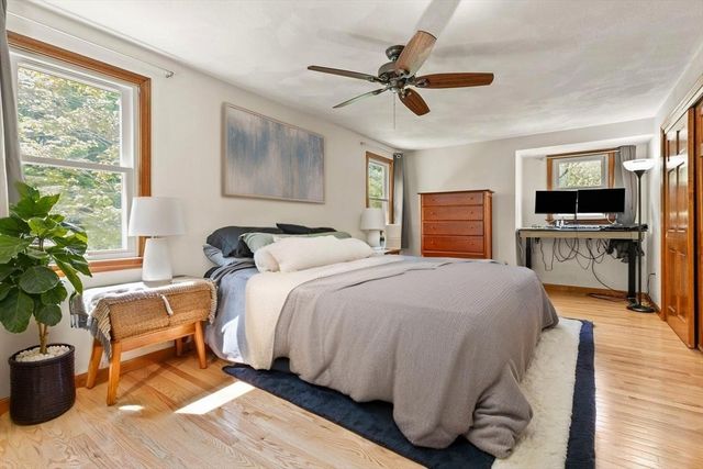 8 Matthew Lane, Chelmsford, MA 01824