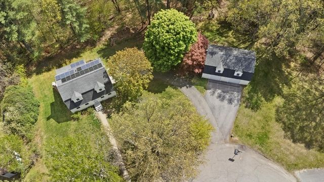 8 Matthew Lane, Chelmsford, MA 01824