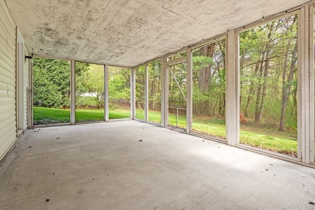 8 Matthew Lane, Chelmsford, MA 01824
