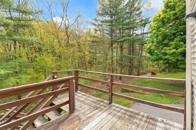 8 Matthew Lane, Chelmsford, MA 01824