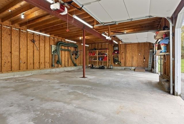 8 Matthew Lane, Chelmsford, MA 01824