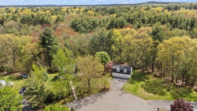 8 Matthew Lane, Chelmsford, MA 01824