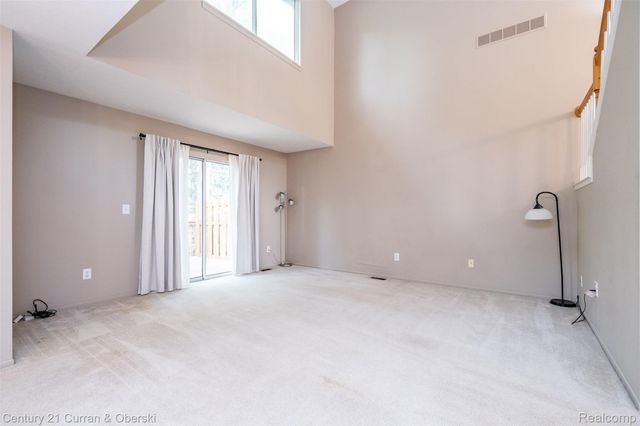 6565 Quail Run Circle, Westland, MI 48185