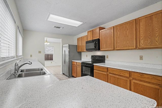 8043 CANTURA MLS, Converse, TX 78109