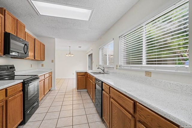 8043 CANTURA MLS, Converse, TX 78109